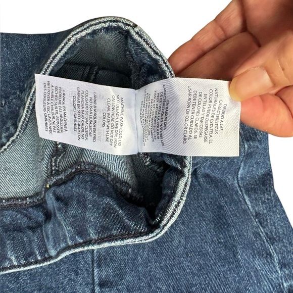 NWT Reformation Siobhan Denim Mini
Skirt Owens size 26. - Picture 7 of 8